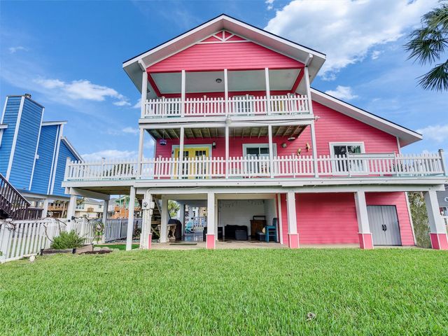 13707 Pirates Beach Boulevard, Galveston, TX 77554