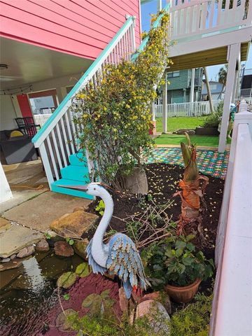 13707 Pirates Beach Boulevard, Galveston, TX 77554