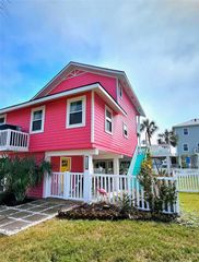 13707 Pirates Beach Boulevard, Galveston, TX 77554