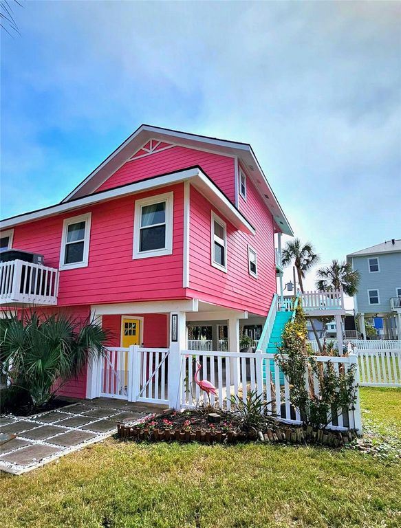 13707 Pirates Beach Boulevard, Galveston, TX 77554