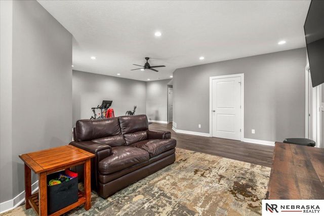 305 OTOE Drive, Yutan, NE 68073