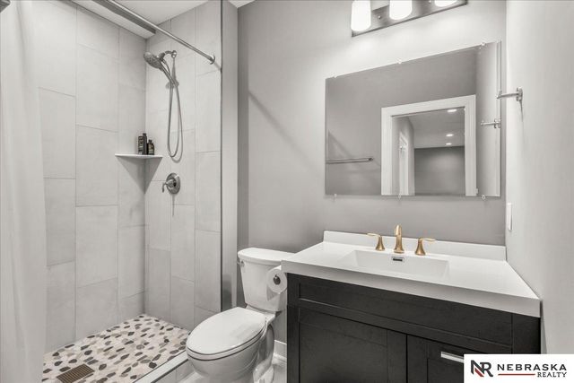 305 OTOE Drive, Yutan, NE 68073