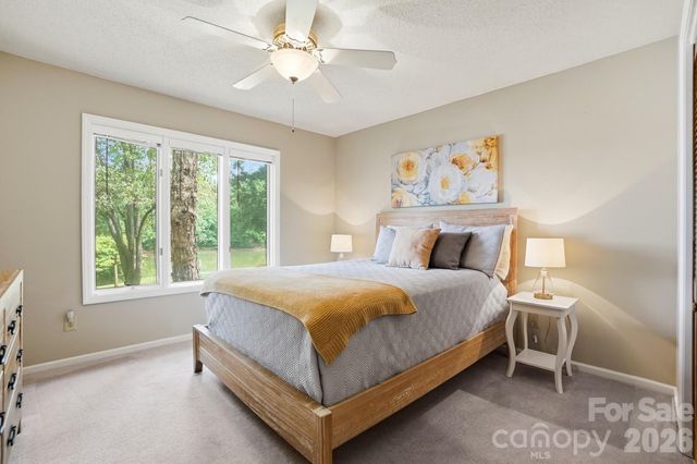 204 Bay Shore Drive, Belmont, NC 28012