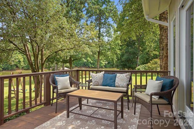 204 Bay Shore Drive, Belmont, NC 28012