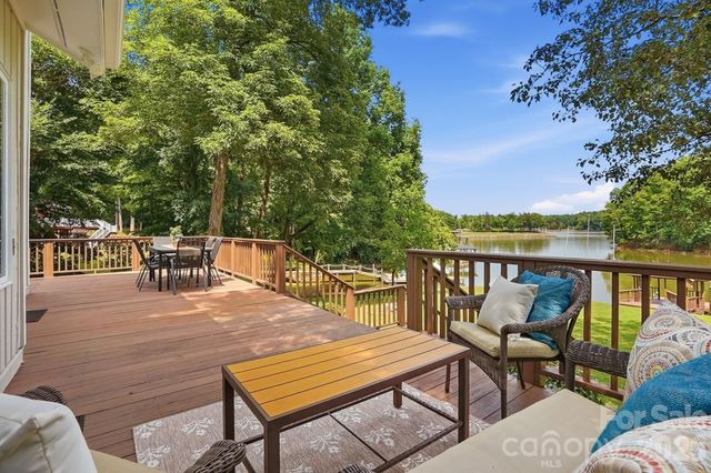 204 Bay Shore Drive, Belmont, NC 28012