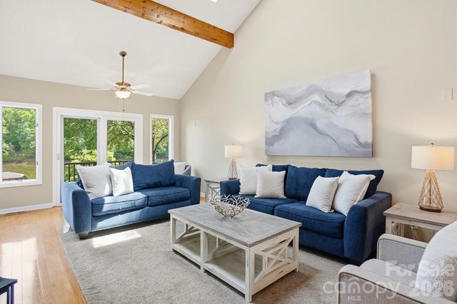 204 Bay Shore Drive, Belmont, NC 28012