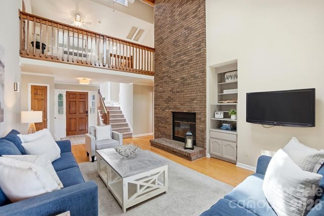 204 Bay Shore Drive, Belmont, NC 28012