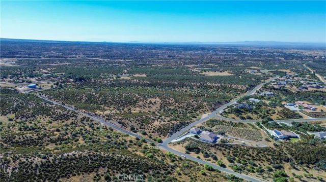 2 Landover, Oak Hills, CA 92344