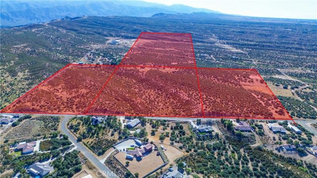 2 Landover, Oak Hills, CA 92344