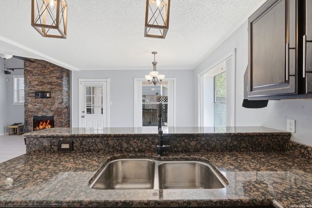 6422 Lochglen, San Antonio, TX 78240