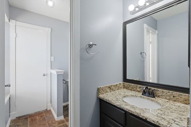 6422 Lochglen, San Antonio, TX 78240