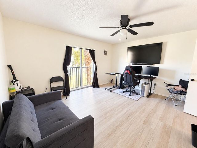 7535 ABONADO ROAD B, Tampa, FL 33615