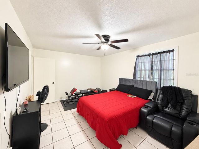 7535 ABONADO ROAD B, Tampa, FL 33615