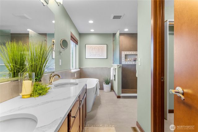 8538 29th Way SE, Olympia, WA 98513