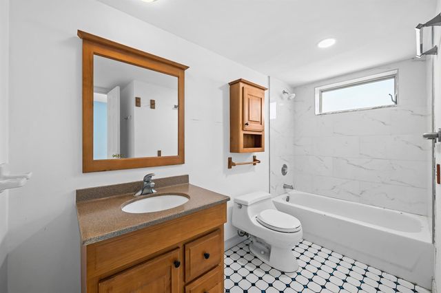 1407 NE 56TH Street 209, Fort Lauderdale, FL 33334