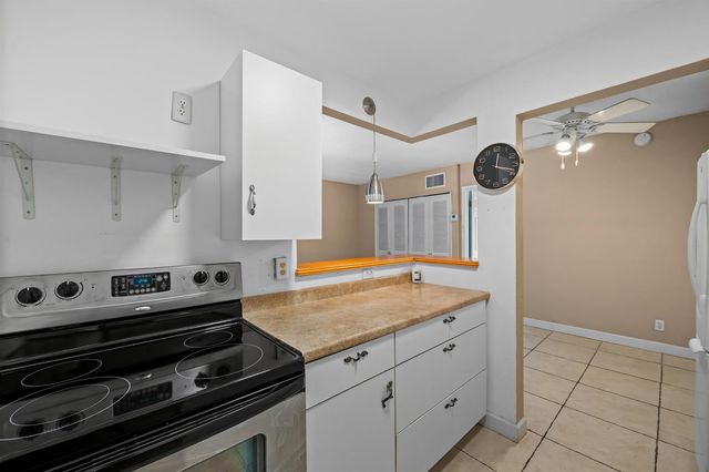 1407 NE 56TH Street 209, Fort Lauderdale, FL 33334