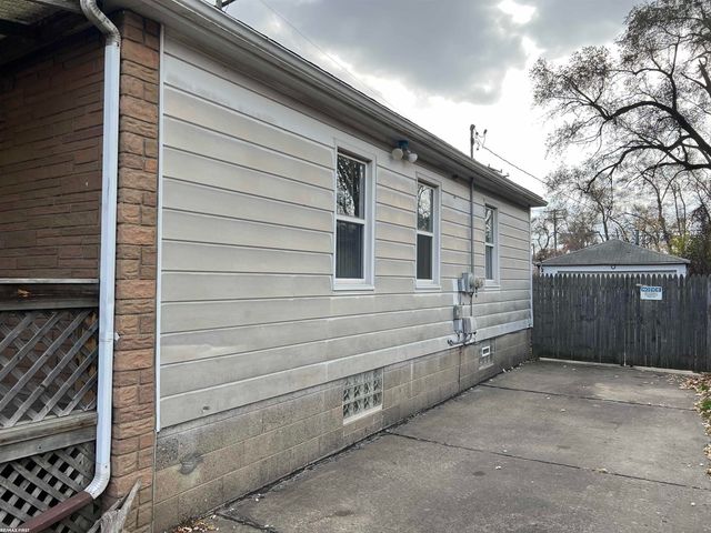 11568 Maxwell Avenue, Warren, MI 48089