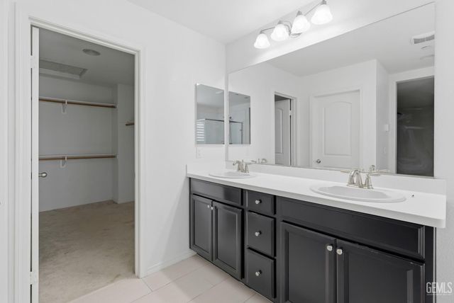 23 White Alder Drive, Bakersfield, CA 93314