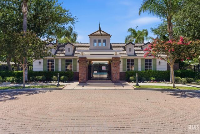 23 White Alder Drive, Bakersfield, CA 93314