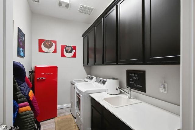 93 Cantabria Coast Street, Las Vegas, NV 89138