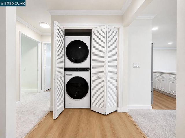 1208 Skycrest Drive 5, Walnut Creek, CA 94595