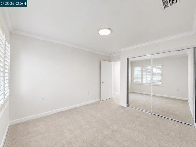 1208 Skycrest Drive 5, Walnut Creek, CA 94595