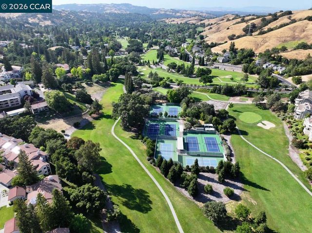 1208 Skycrest Drive 5, Walnut Creek, CA 94595