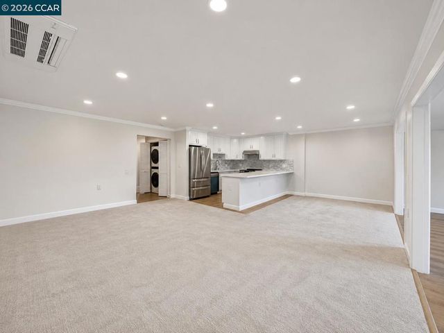 1208 Skycrest Drive 5, Walnut Creek, CA 94595