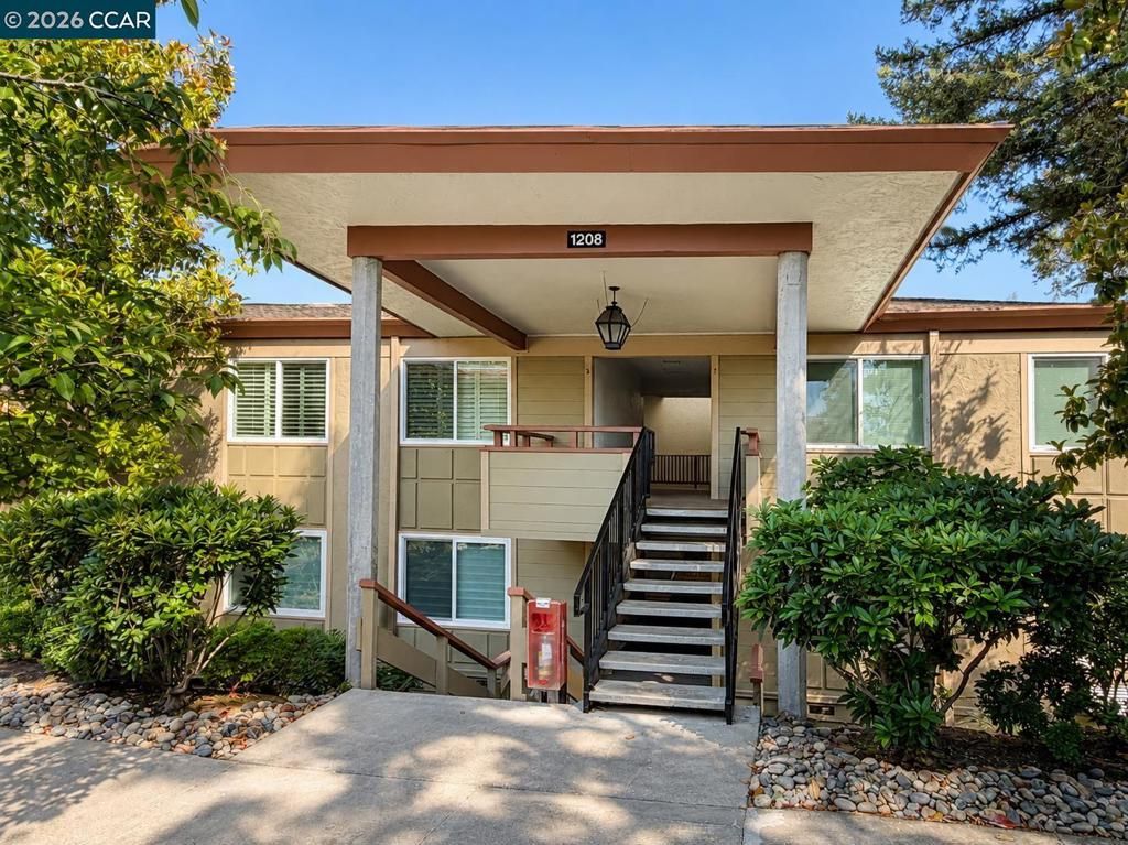 1208 Skycrest Drive 5, Walnut Creek, CA 94595
