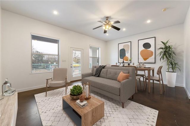 2601 E 7th ST 201, Austin, TX 78702