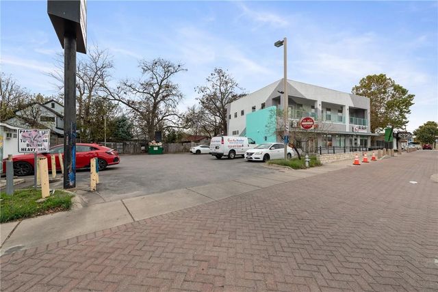 2601 E 7th ST 201, Austin, TX 78702