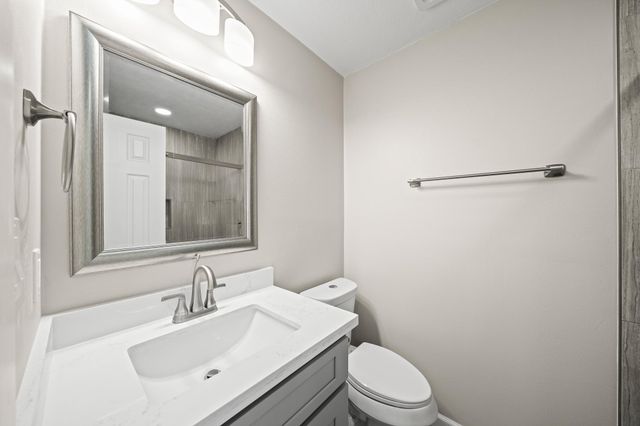 2201 Fountain View Drive 25, Houston, TX 77057