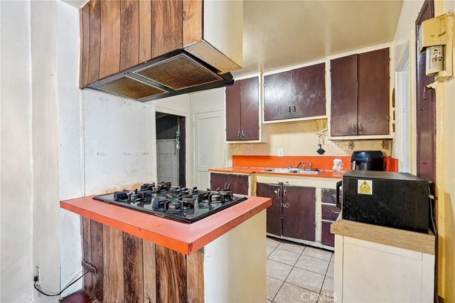 214 E Tichenor, Compton, CA 90220