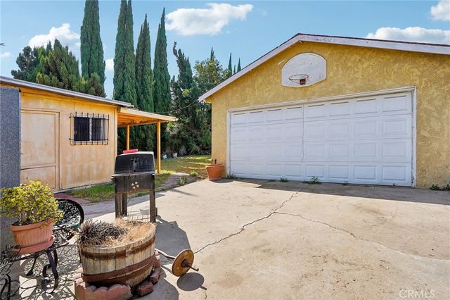 214 E Tichenor, Compton, CA 90220