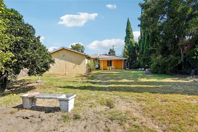 214 E Tichenor, Compton, CA 90220