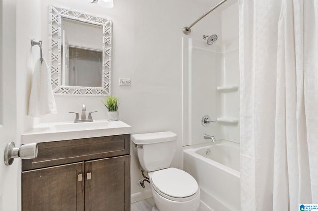 2904 DWAINE AVENUE, Hueytown, AL 35023