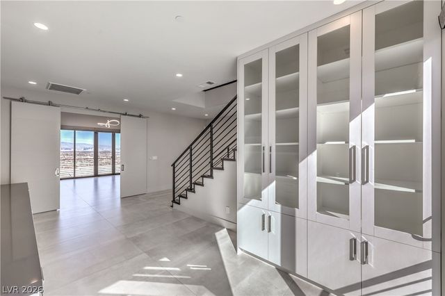 422 Tranquil Peak Court, Henderson, NV 89012