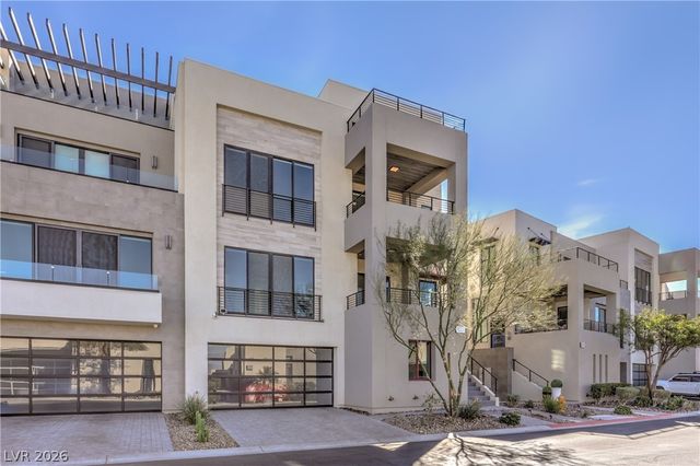 422 Tranquil Peak Court, Henderson, NV 89012