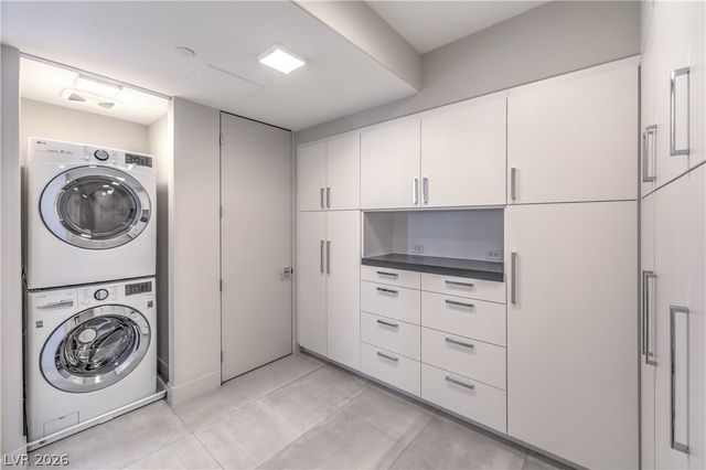 422 Tranquil Peak Court, Henderson, NV 89012