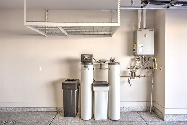 422 Tranquil Peak Court, Henderson, NV 89012