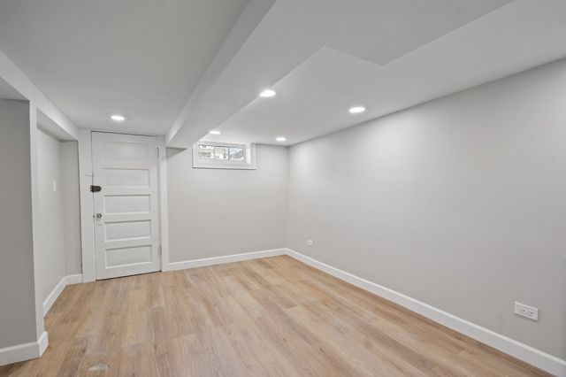 3751 N Clifton Avenue CH-1, Chicago, IL 60613