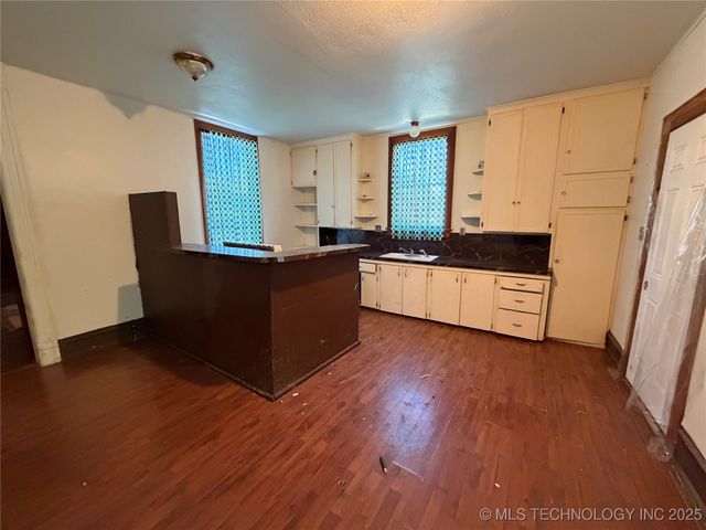 921 E Church Street, Wagoner, OK 74467