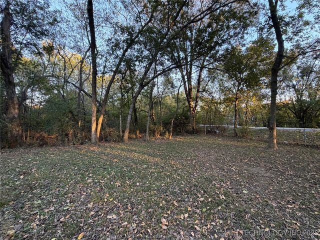 921 E Church Street, Wagoner, OK 74467