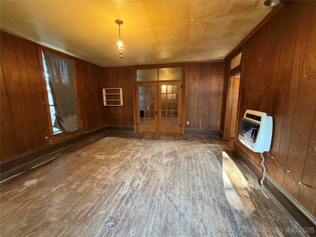 921 E Church Street, Wagoner, OK 74467