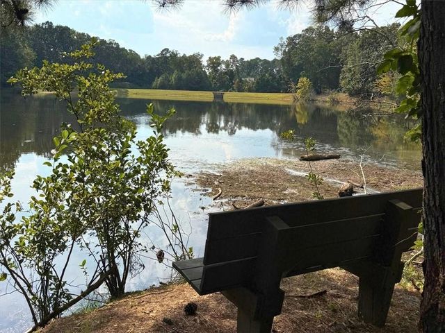 1415 Sutters Pond Drive NW, Kennesaw, GA 30152