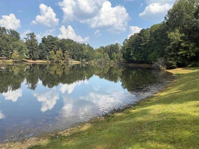 1415 Sutters Pond Drive NW, Kennesaw, GA 30152