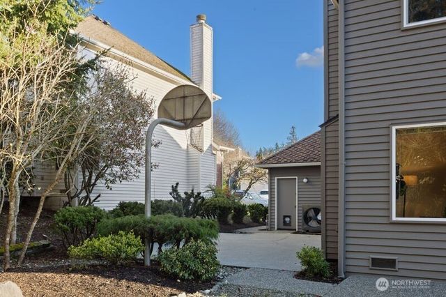 14610 SE 184th Place, Renton, WA 98058