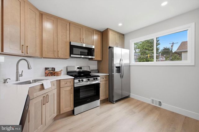 1551 FITZWATERTOWN RD, Willow Grove, PA 19090