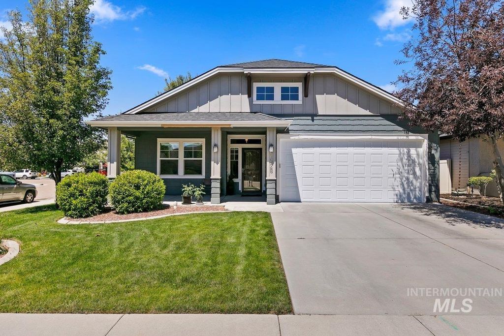 1528 W Arch Rock Street, Meridian, ID 83646 photo 1