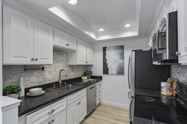 29 Cove Lane, Redwood Shores, CA 94065